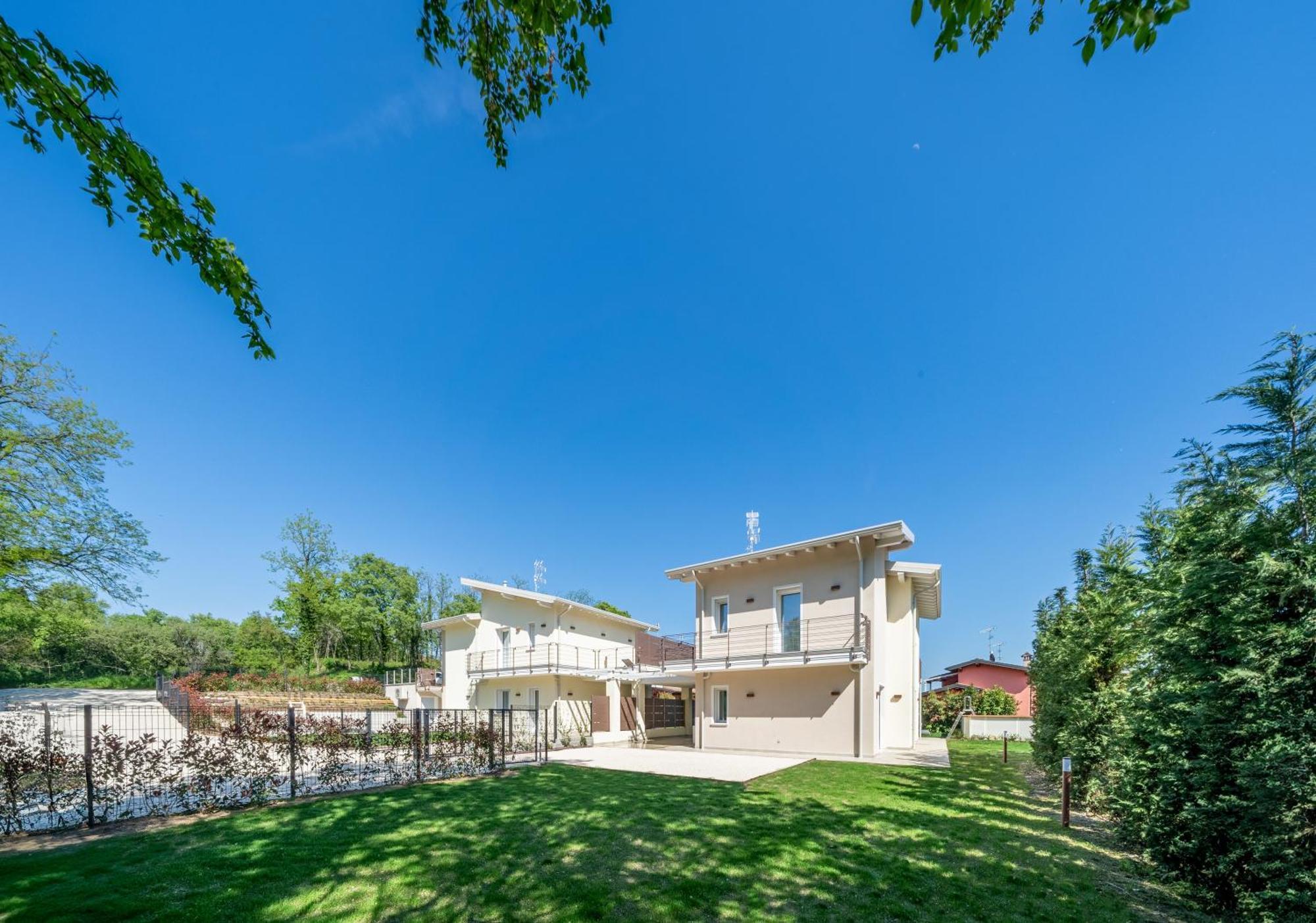 Luxury Villas Gardenia With Private Pool ปาเดงเก ซุล การ์ดา ภายนอก รูปภาพ