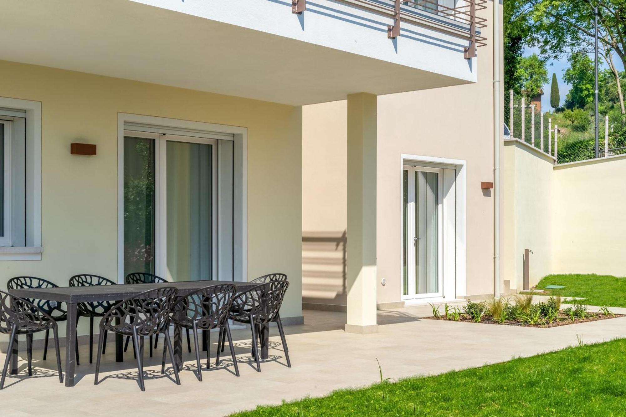 Luxury Villas Gardenia With Private Pool ปาเดงเก ซุล การ์ดา ภายนอก รูปภาพ
