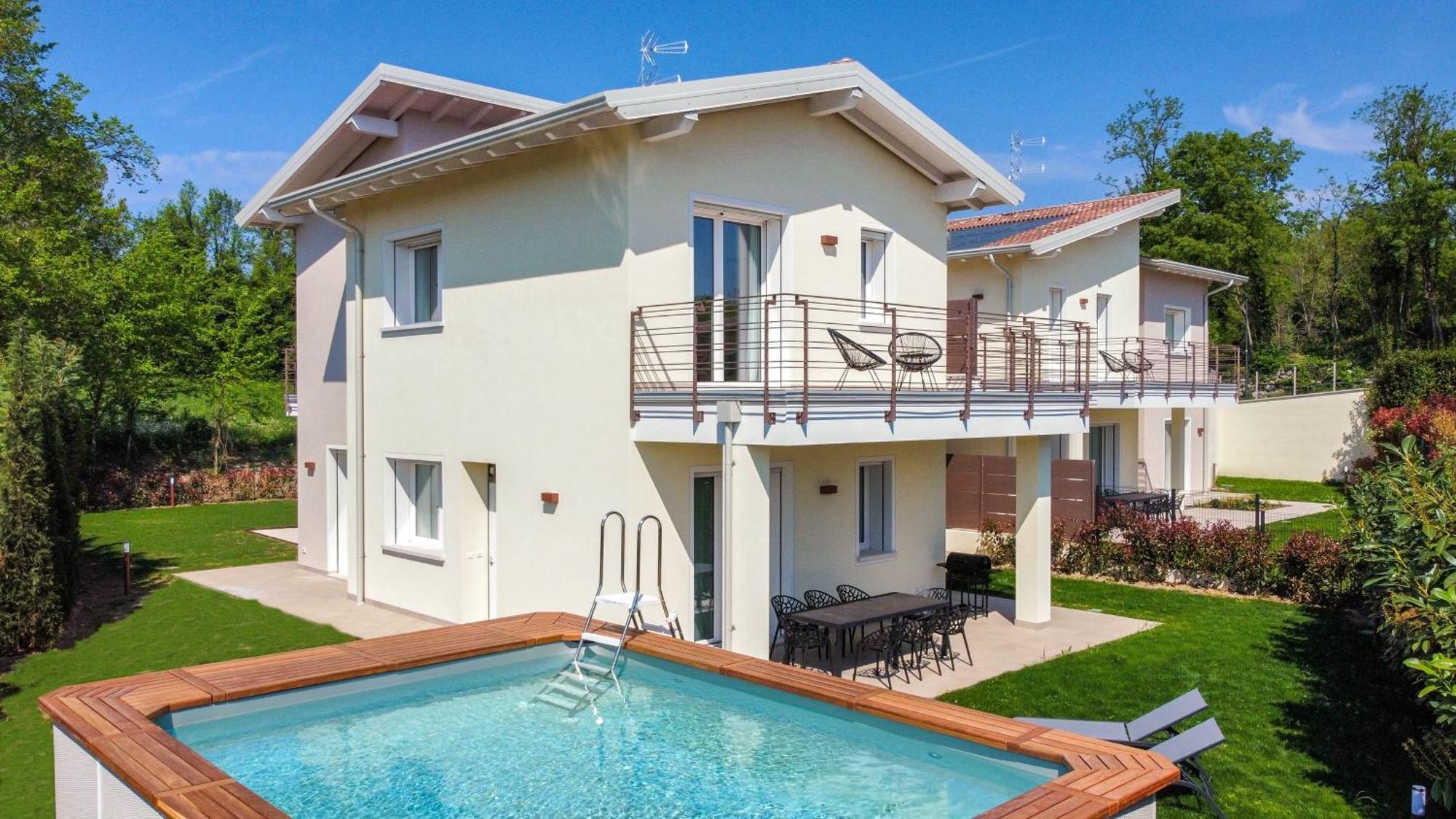 Luxury Villas Gardenia With Private Pool ปาเดงเก ซุล การ์ดา ภายนอก รูปภาพ
