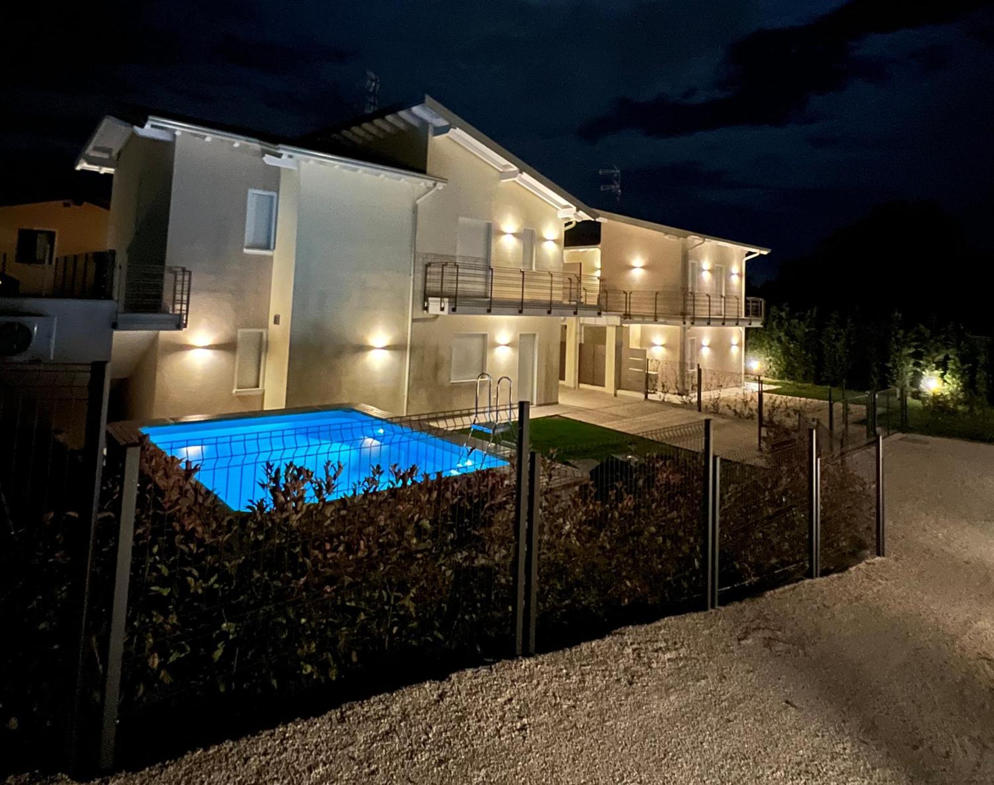Luxury Villas Gardenia With Private Pool ปาเดงเก ซุล การ์ดา ภายนอก รูปภาพ